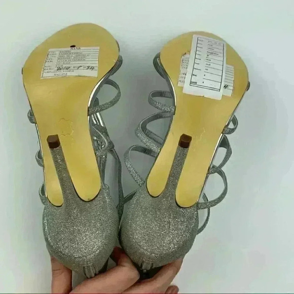 Touch of Nina heels Marsha1 8 38 silver metallic party bridesmaid holiday formal - Picture 7 of 14